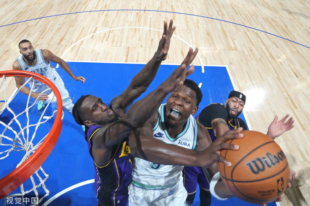 并探讨他们 并探讨他们