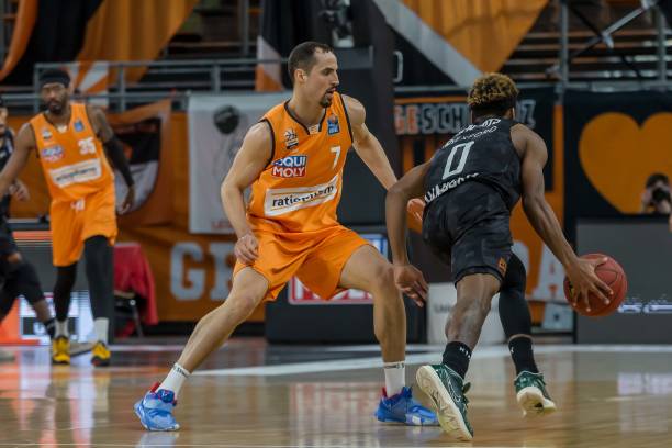 在门将位置 在门将位置